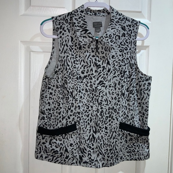 Additions by Chicos White Lepoard Print vest Sz 1 (M) Sleeveless front zip - Picture 1 of 6